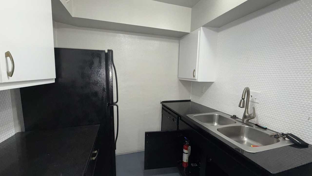 5400 Memorial - 607 #607 - Photo 3 of 36