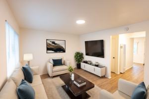 featured image of 201 Ladera St #07