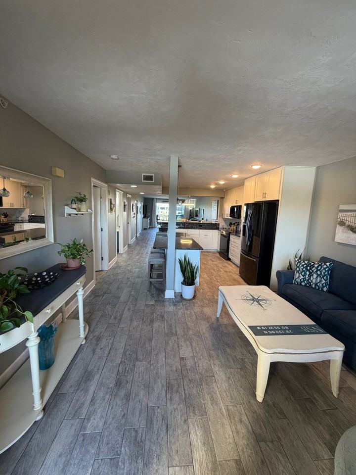 428 Bouchelle Dr #1 - Photo 3 of 19