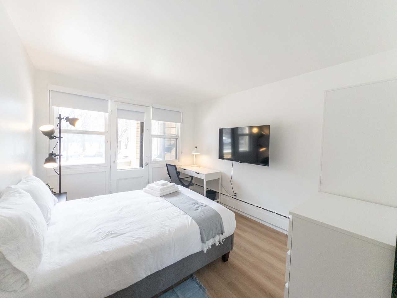 RACHEL - Photo 5 of 27