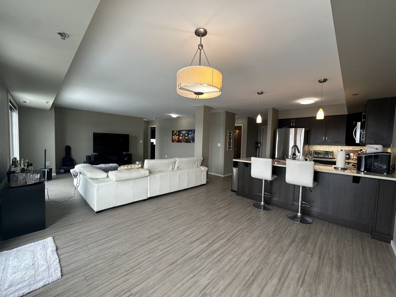 401-25 Bridgeland Dr S - Photo 2 of 32