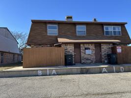 featured image of 1301 Wales Dr #C