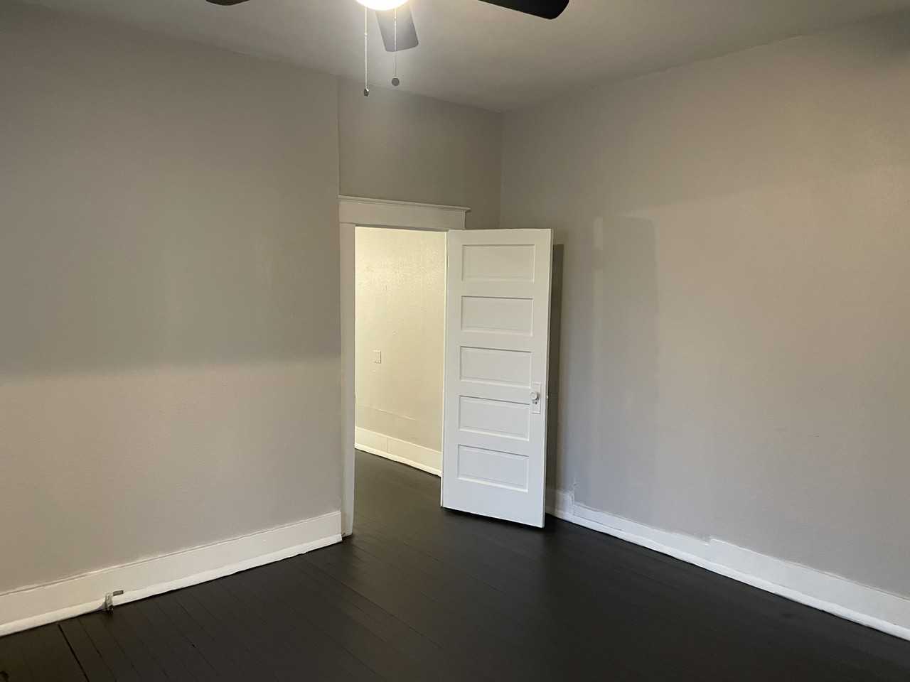 334 N Clements St #A - Photo 4 of 11