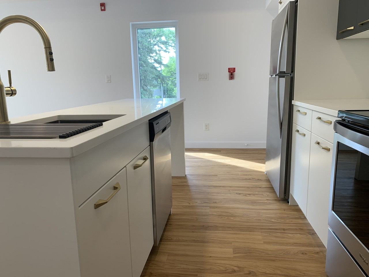 123 Scott Street 201 - Photo 4 of 10