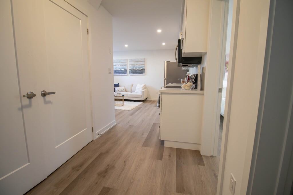 4263 Fourth Ave - Photo 2 of 17