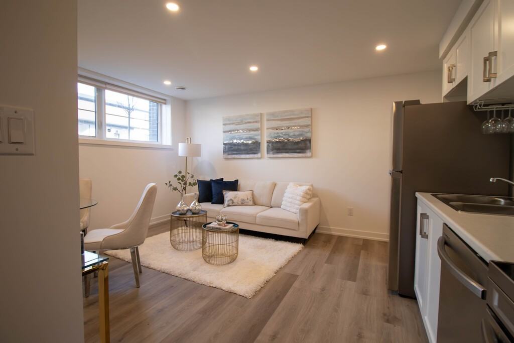 4263 Fourth Ave - Photo 4 of 17