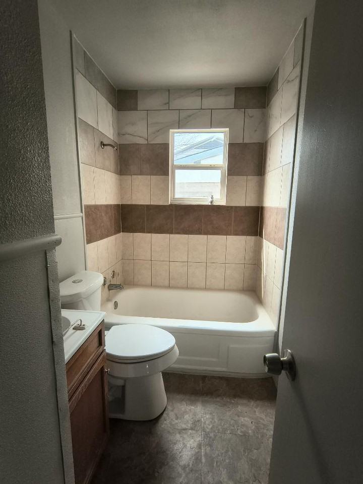 3102 40th St - Photo 4 of 13