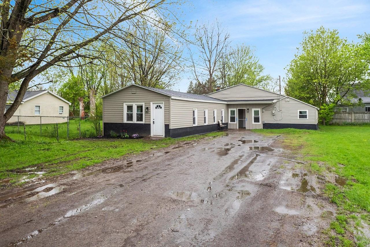 6429 Wembridge Dr - Photo 3 of 16