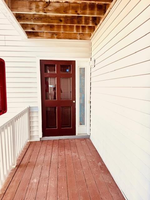 341 Waterdown Dr - Photo 4 of 20