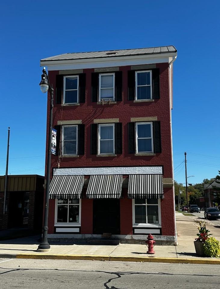 301 Main Street - Photo 2 of 7