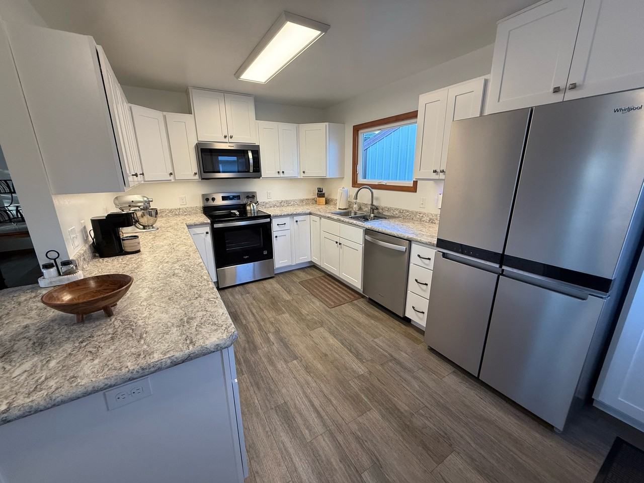 320 W Barnes St #1 - Photo 3 of 9