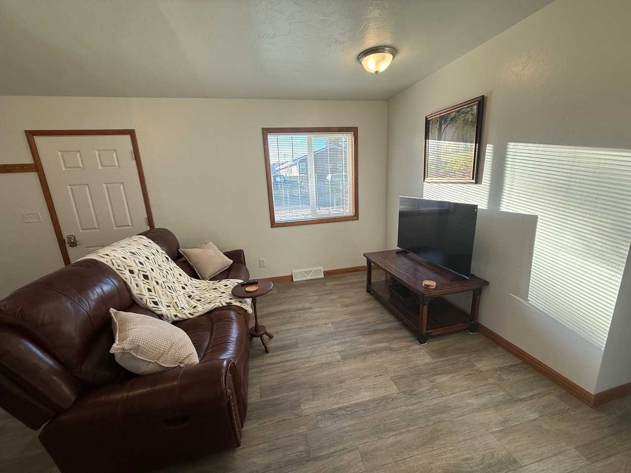 320 W Barnes St #1 - Photo 4 of 9