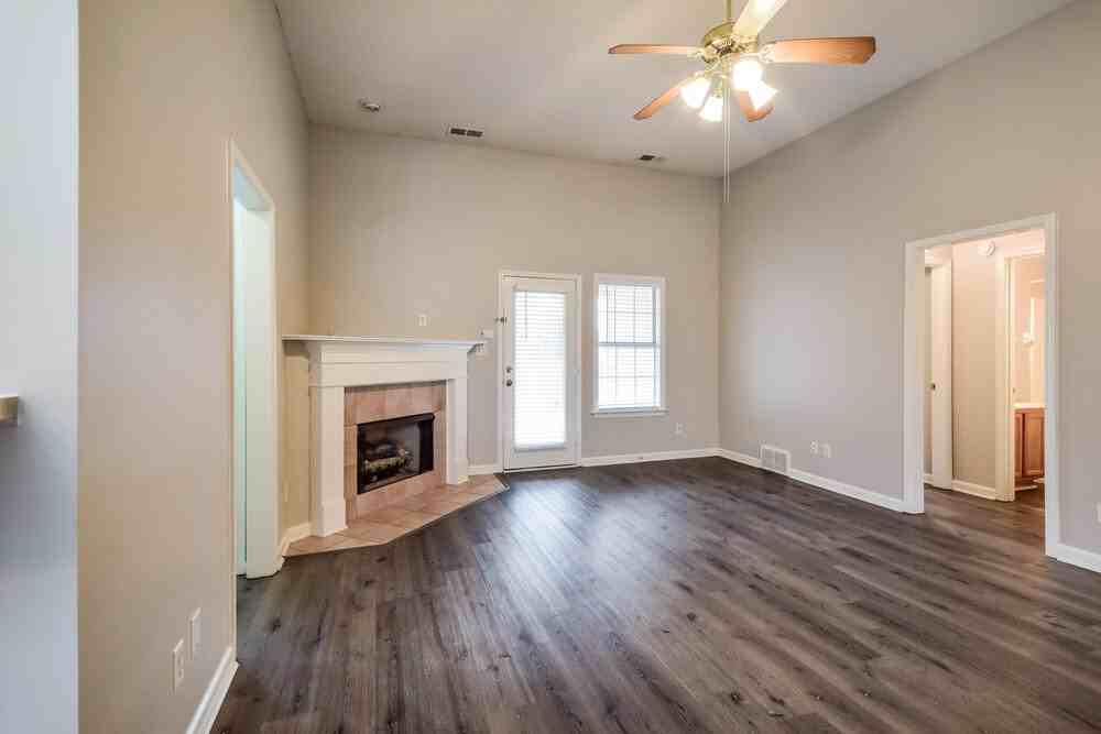 7248 Bridgefield Dr - Photo 5 of 16