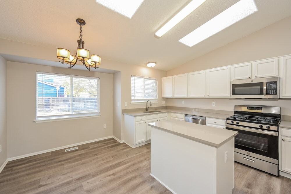 5205 S Jericho Way - Photo 7 of 18