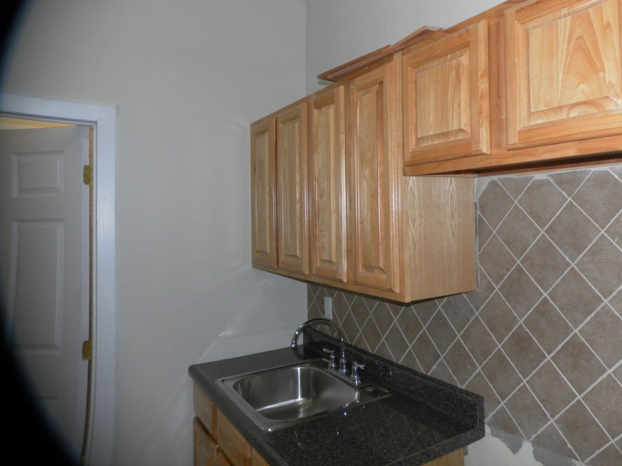 515 S 16th St #A - Photo 2 of 6