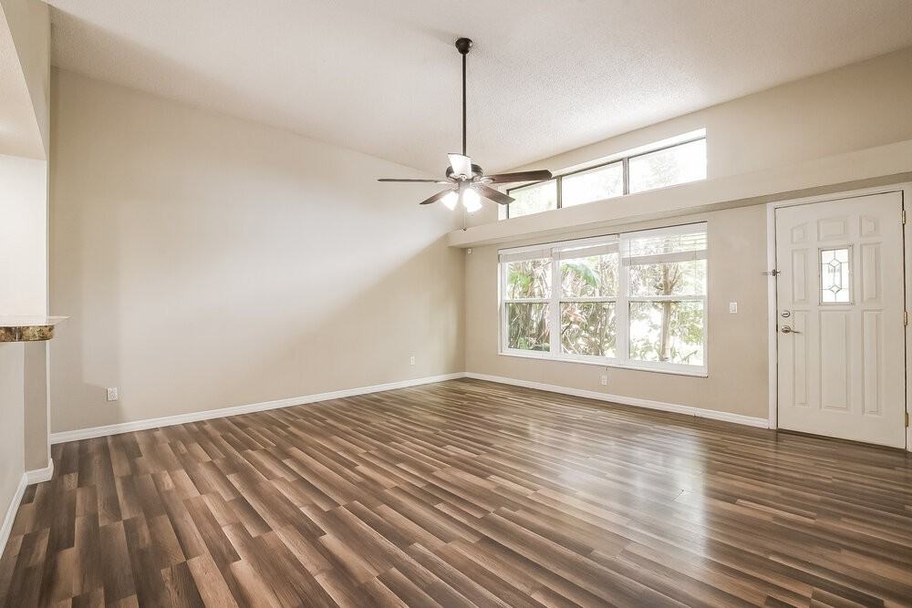 5202 Dorrington Ln - Photo 4 of 16