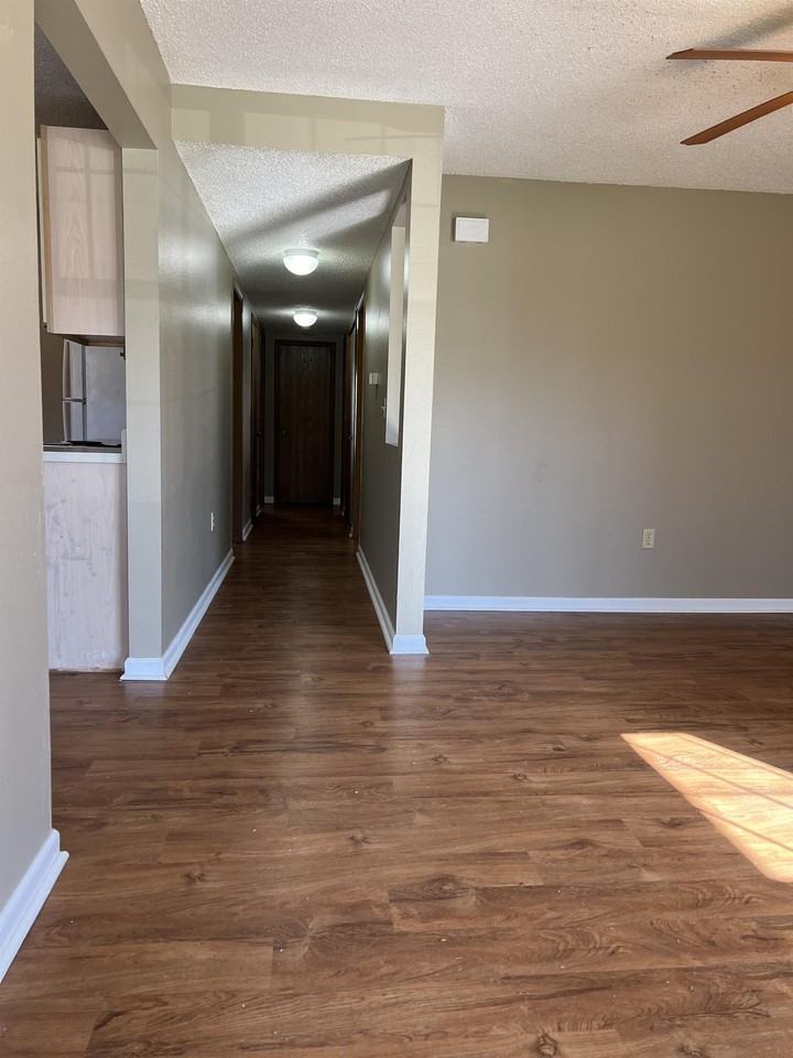 301 S Mulberry St #B - Photo 6 of 16