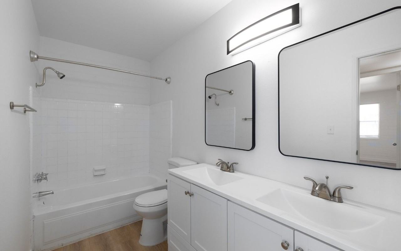 Miramonte on 3rd - Photo 3 of 5