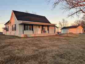 3003 W Redwood Ave #1 - Photo 1 of 1