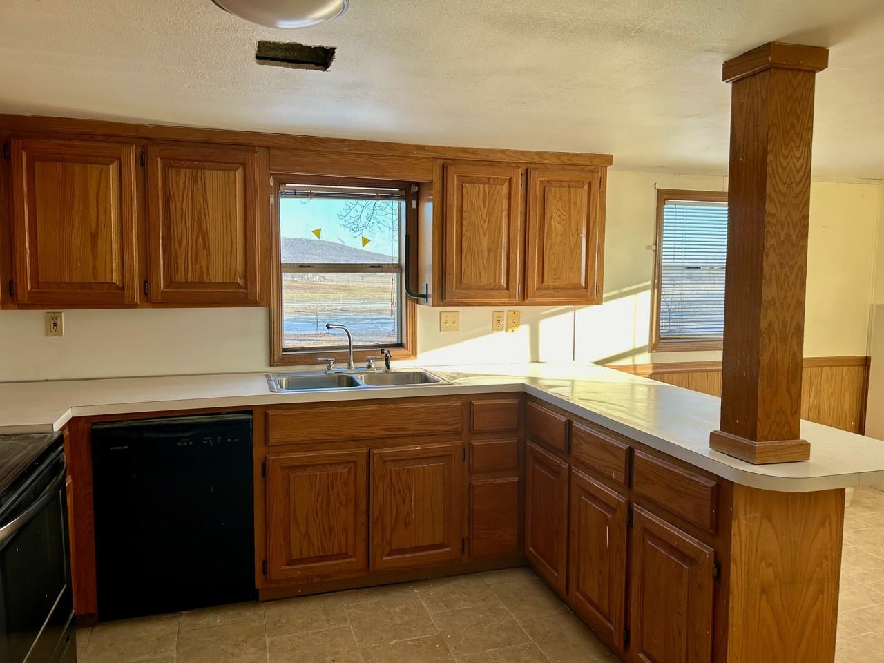 3003 W Redwood Ave #1 - Photo 4 of 22