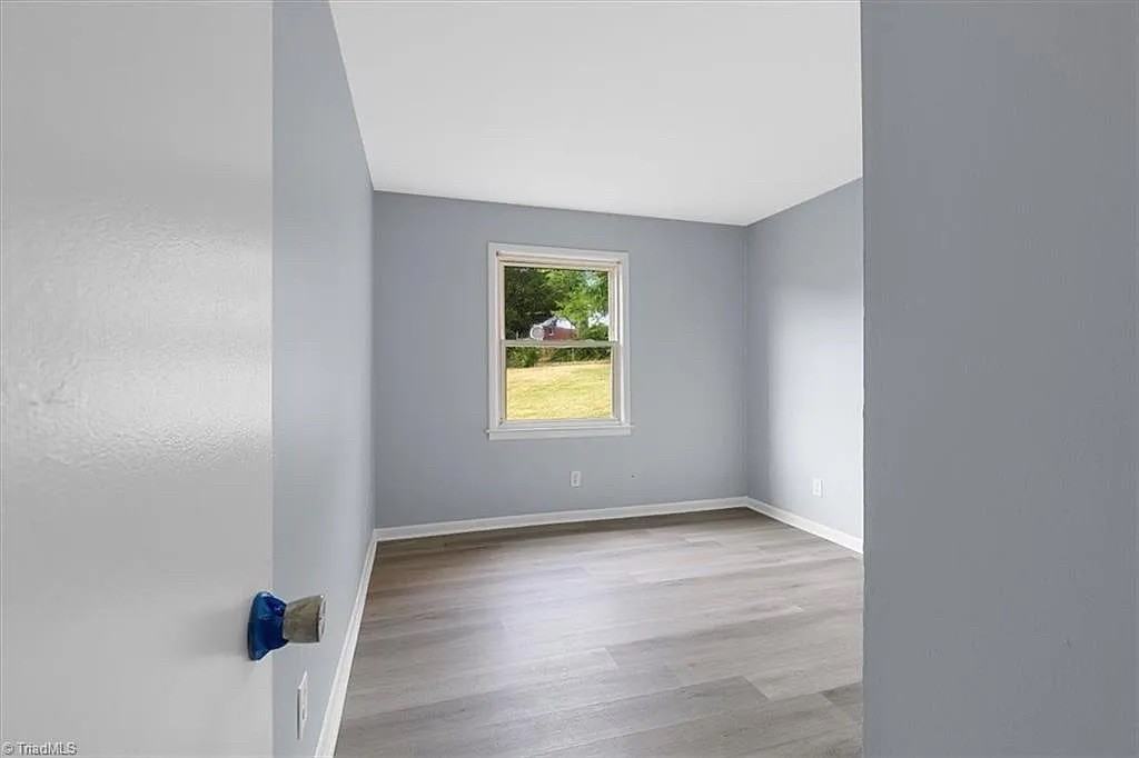 2819 N Ohenry Blvd - Photo 5 of 19