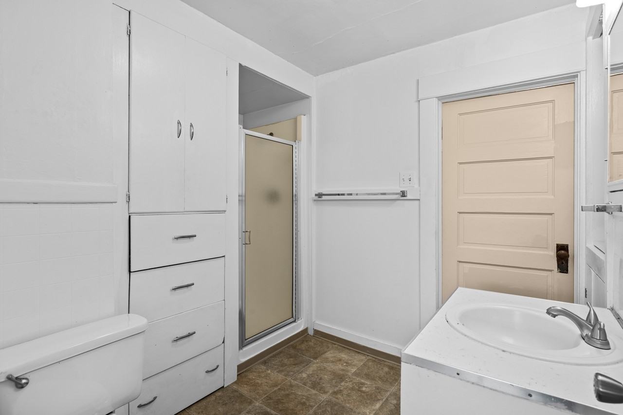 503 W Jackson St #1 - Photo 7 of 20