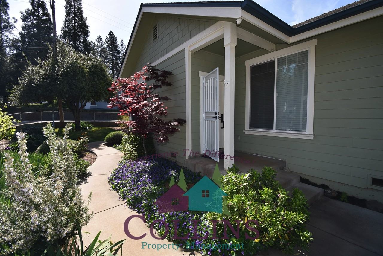 519 Saint Patricks Dr #1 - Photo 7 of 26