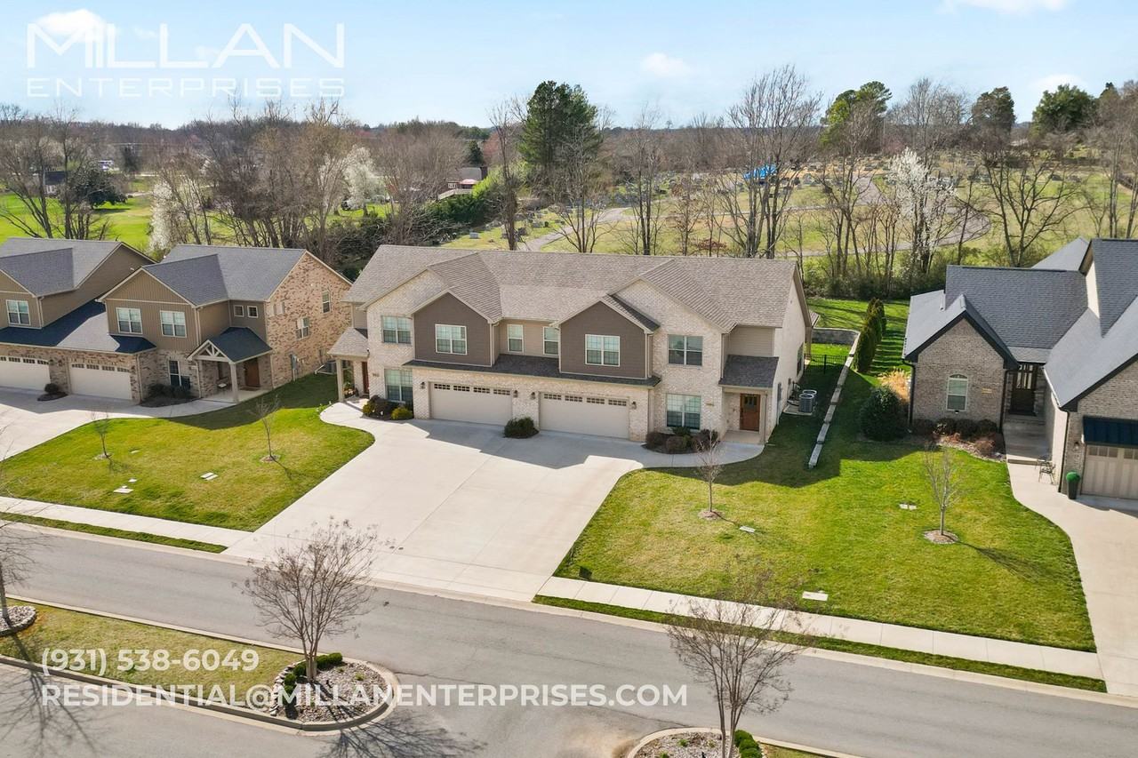 1088 Veridian Dr #B - Photo 2 of 50