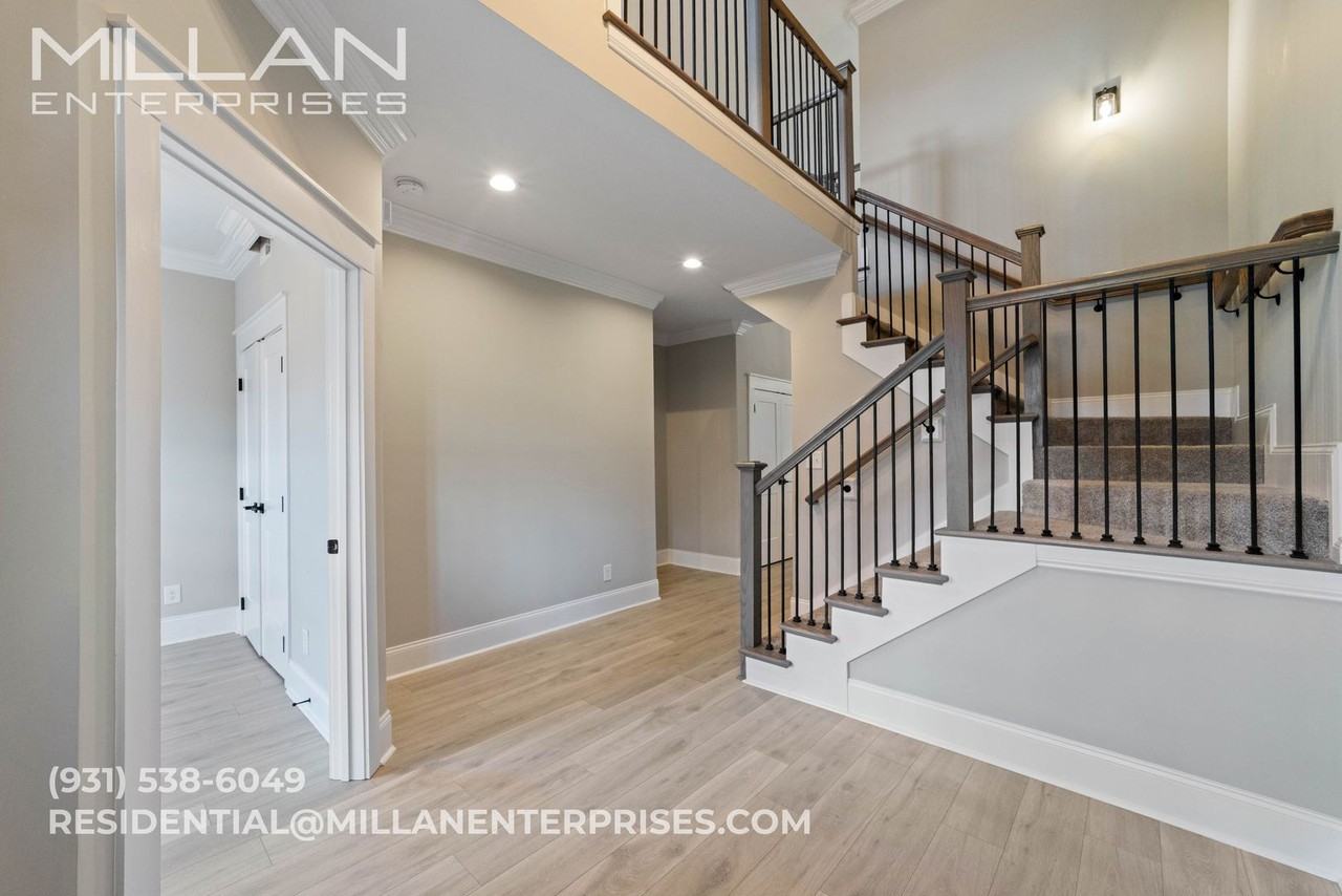 1088 Veridian Dr #B - Photo 3 of 50