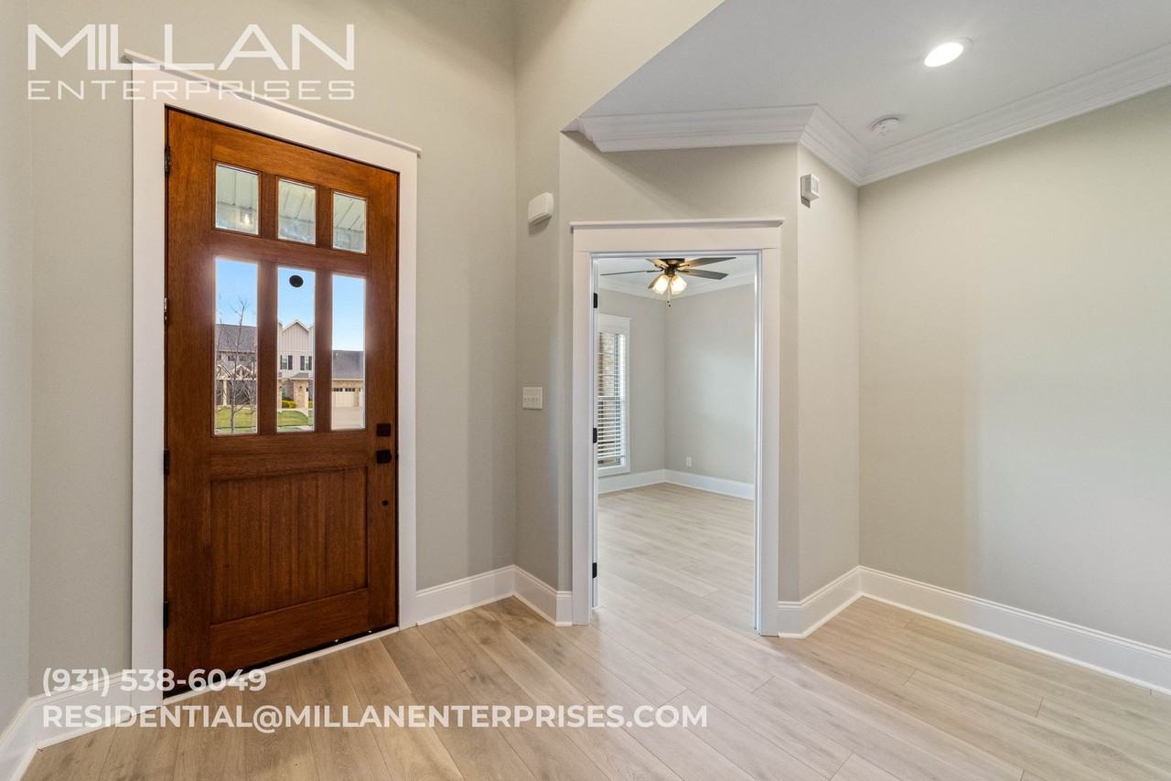 1088 Veridian Dr #B - Photo 4 of 50