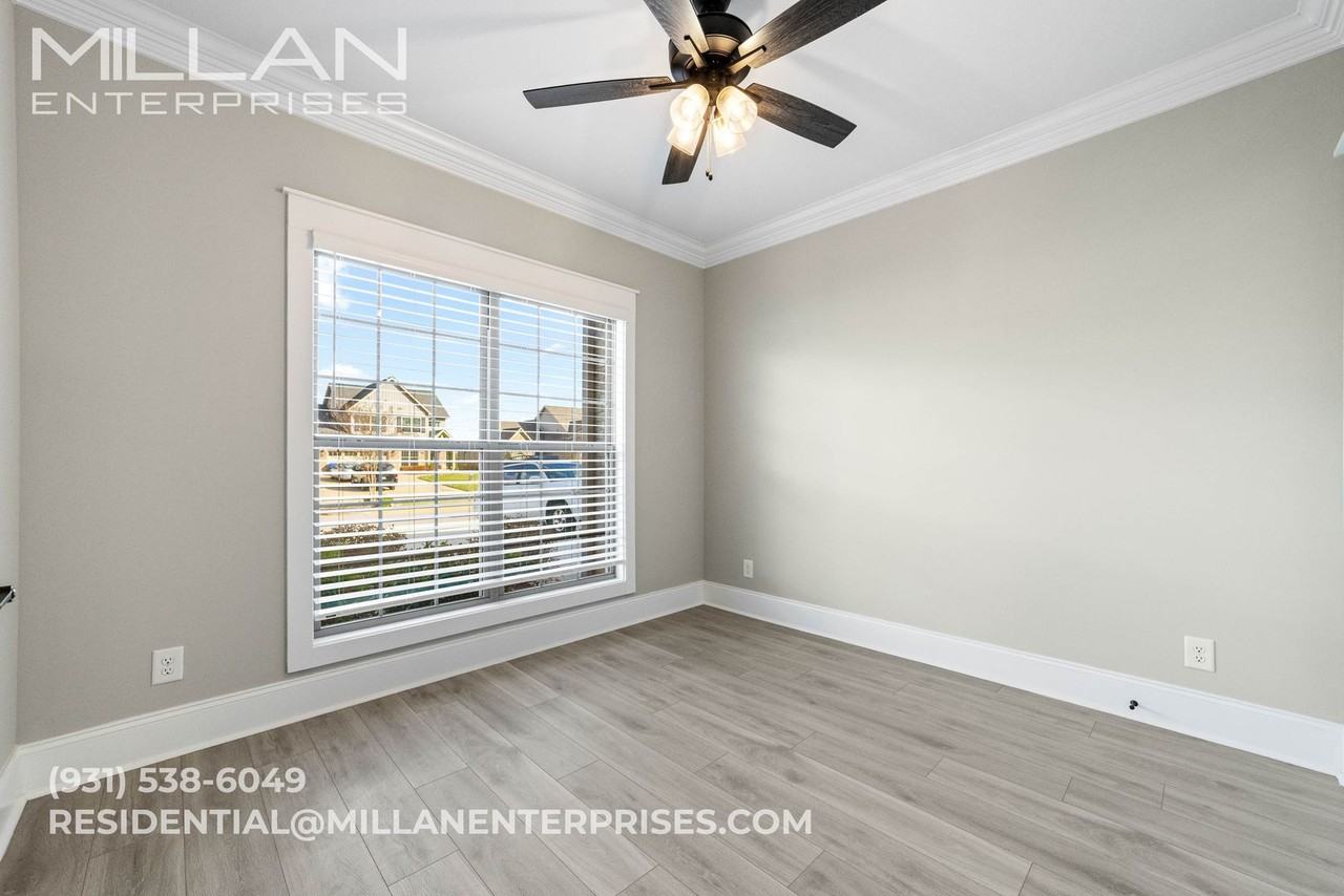 1088 Veridian Dr #B - Photo 5 of 50