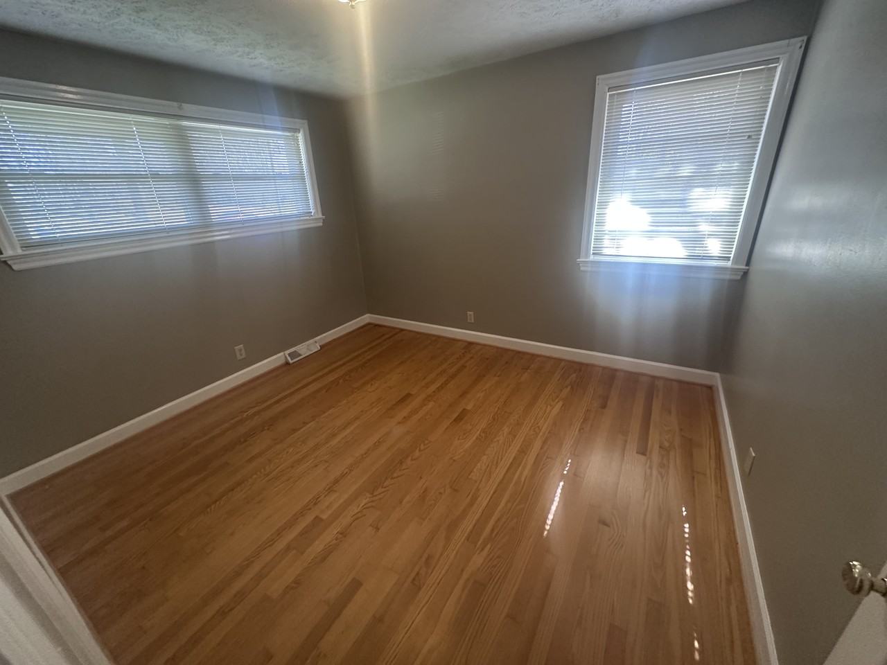 150 Bernard Ct #1 - Photo 5 of 11