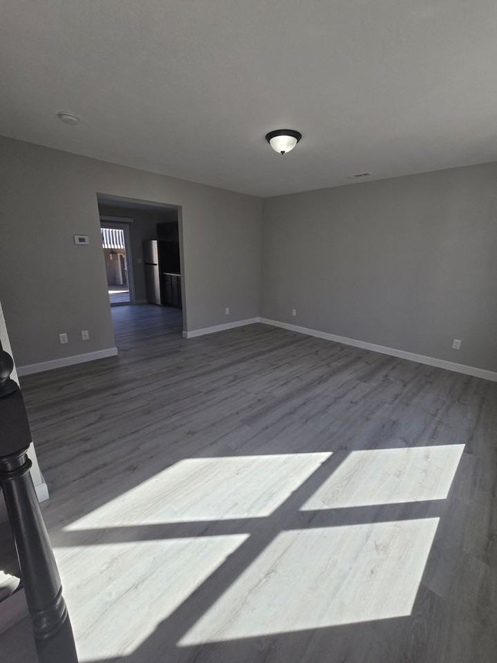 4205 Sunset Dr #3 - Photo 3 of 17