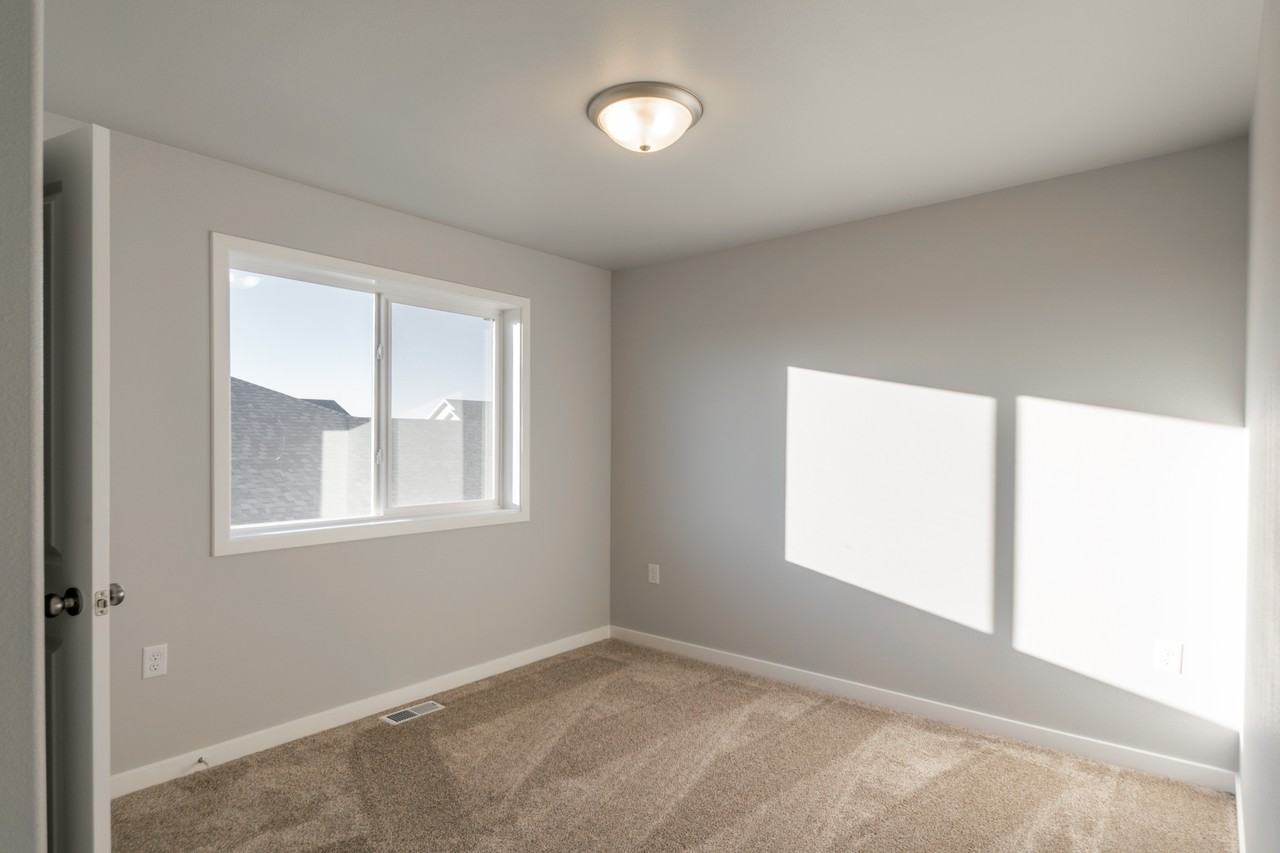 3725 33rd St S #1 - Photo 4 of 9