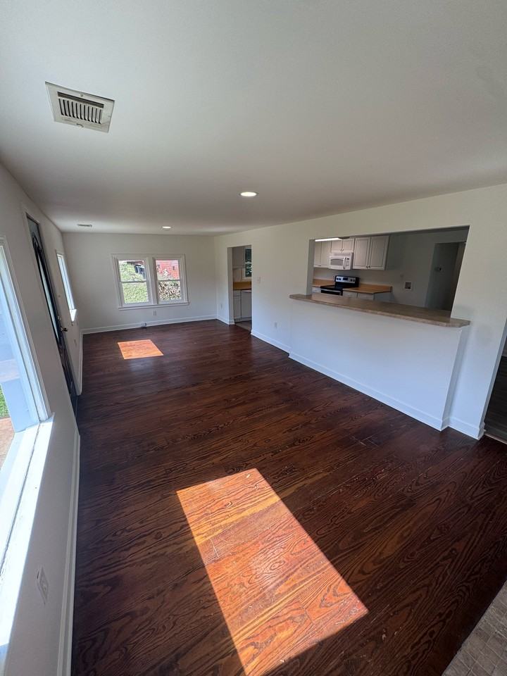 113 Calhoun St #1 - Photo 2 of 10