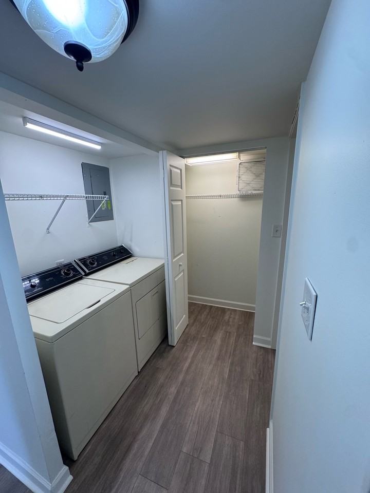 113 Calhoun St #1 - Photo 5 of 10