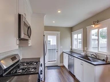 4004 Arizona St #4004 - Photo 3 of 24