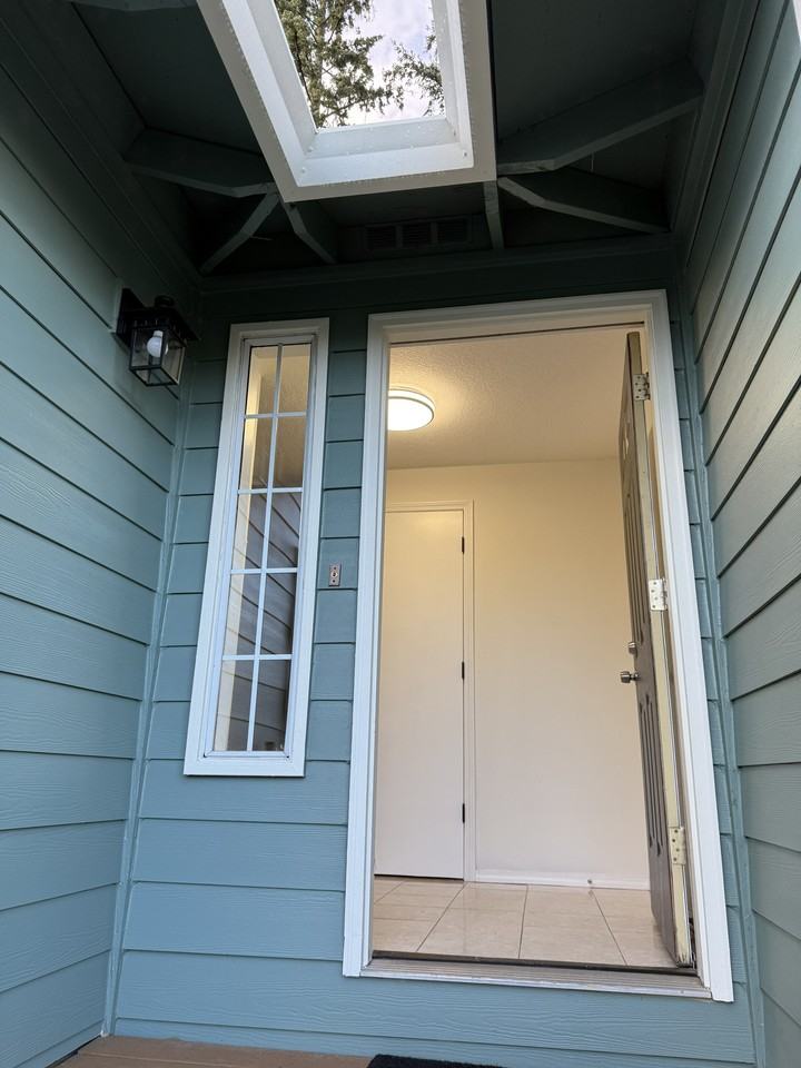 13235 Sw Barberry Dr #1 - Photo 2 of 25