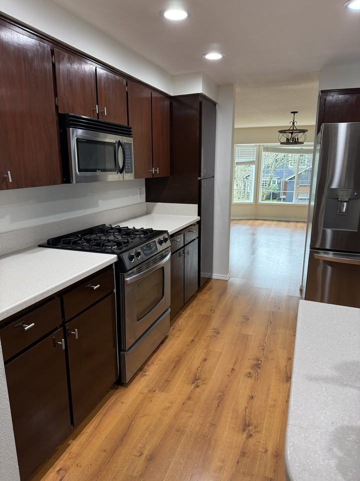 13235 Sw Barberry Dr #1 - Photo 4 of 25