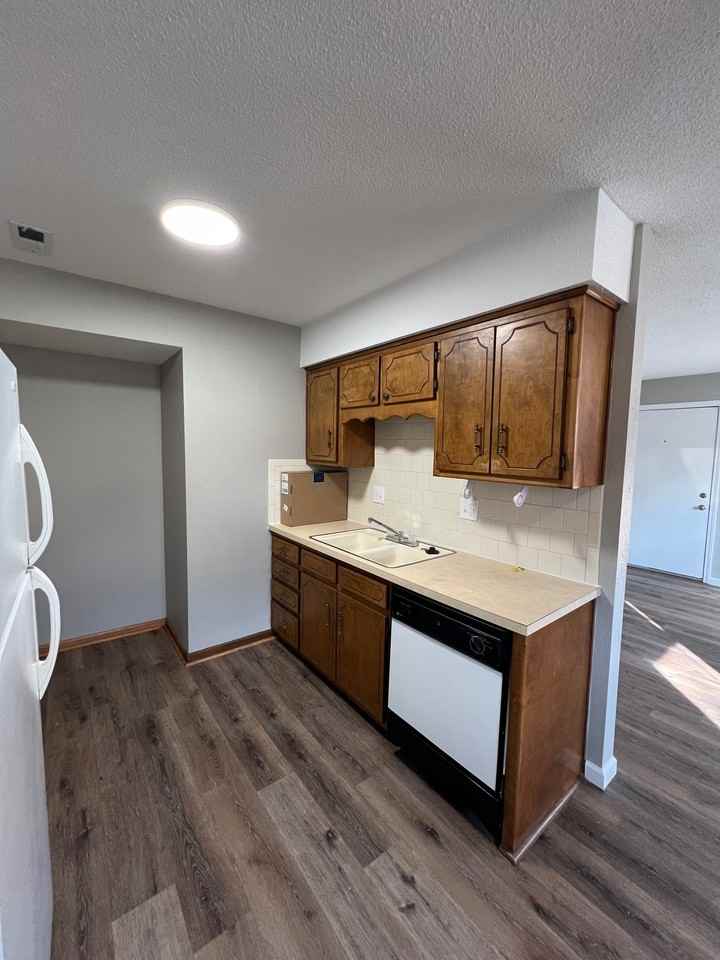 308 S Mulberry St #C - Photo 4 of 11