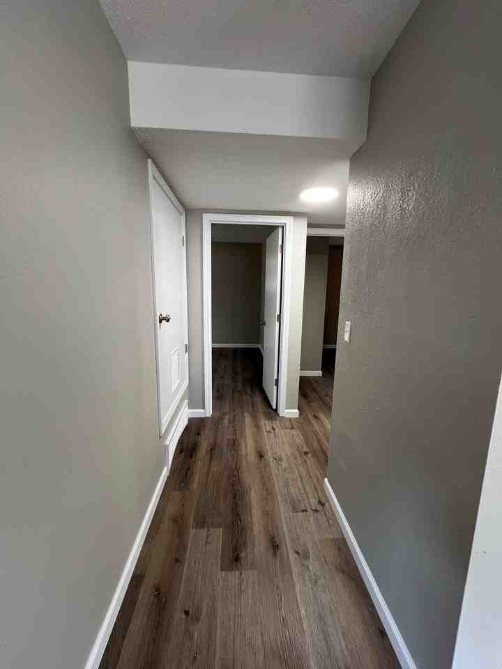 308 S Mulberry St #C - Photo 7 of 11