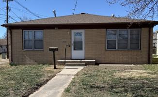 featured image of 615 N Elm St #1