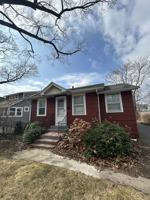 featured image of 455 Peart Ave #1