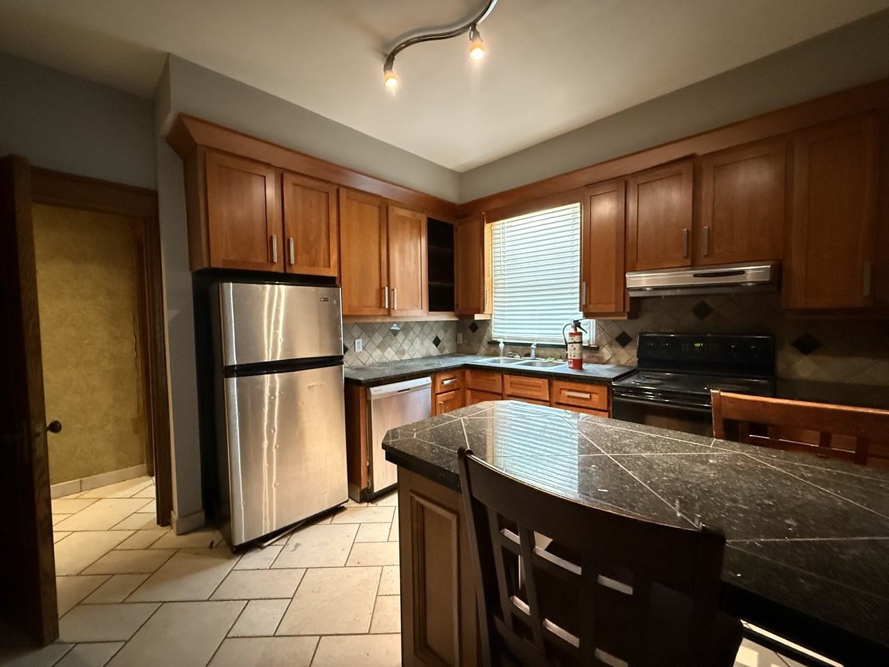 20 Maplewood Ave #1 - Photo 4 of 9