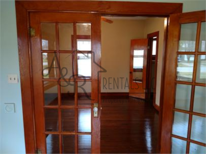 312 E South St #1 - Photo 4 of 13