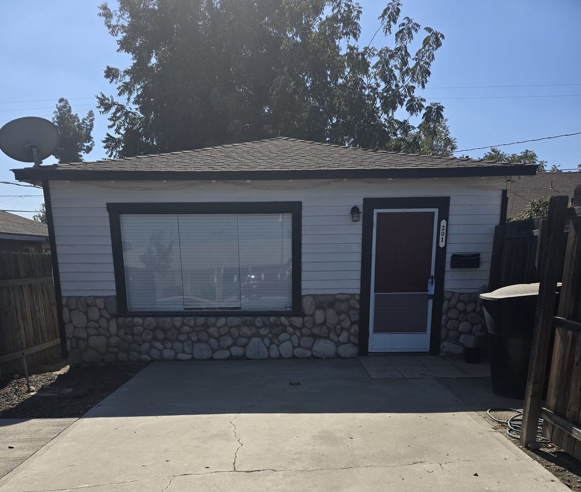 201 E Grangeville Blvd #2