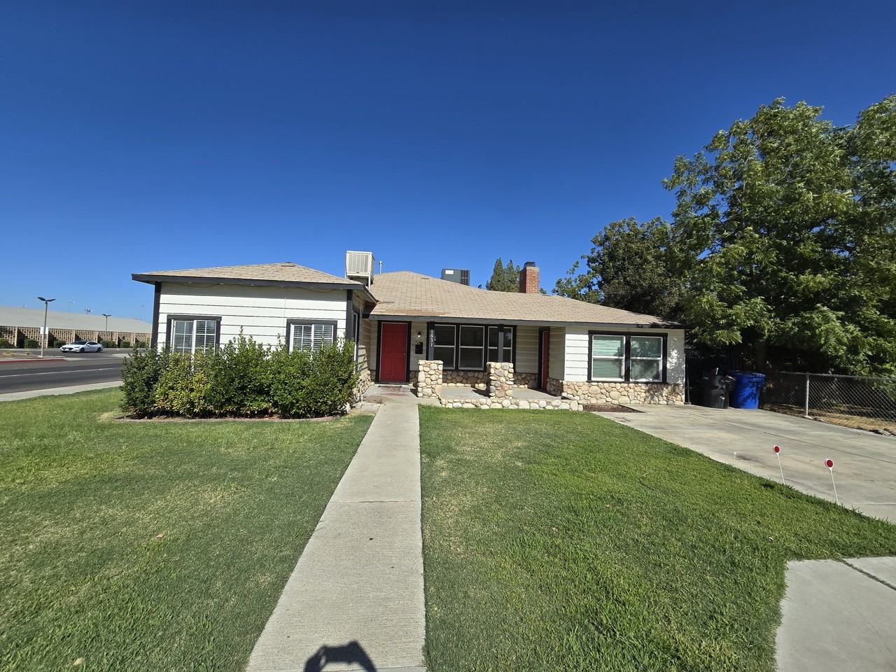 201 E Grangeville Blvd #2 - Photo 5 of 17