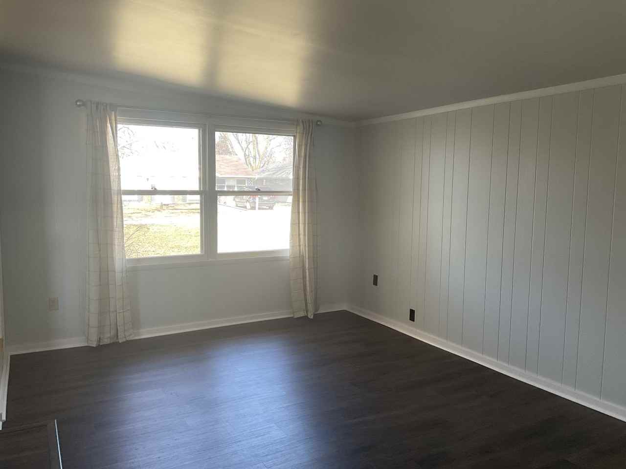 3011 Fairoak Dr #1 - Photo 4 of 13