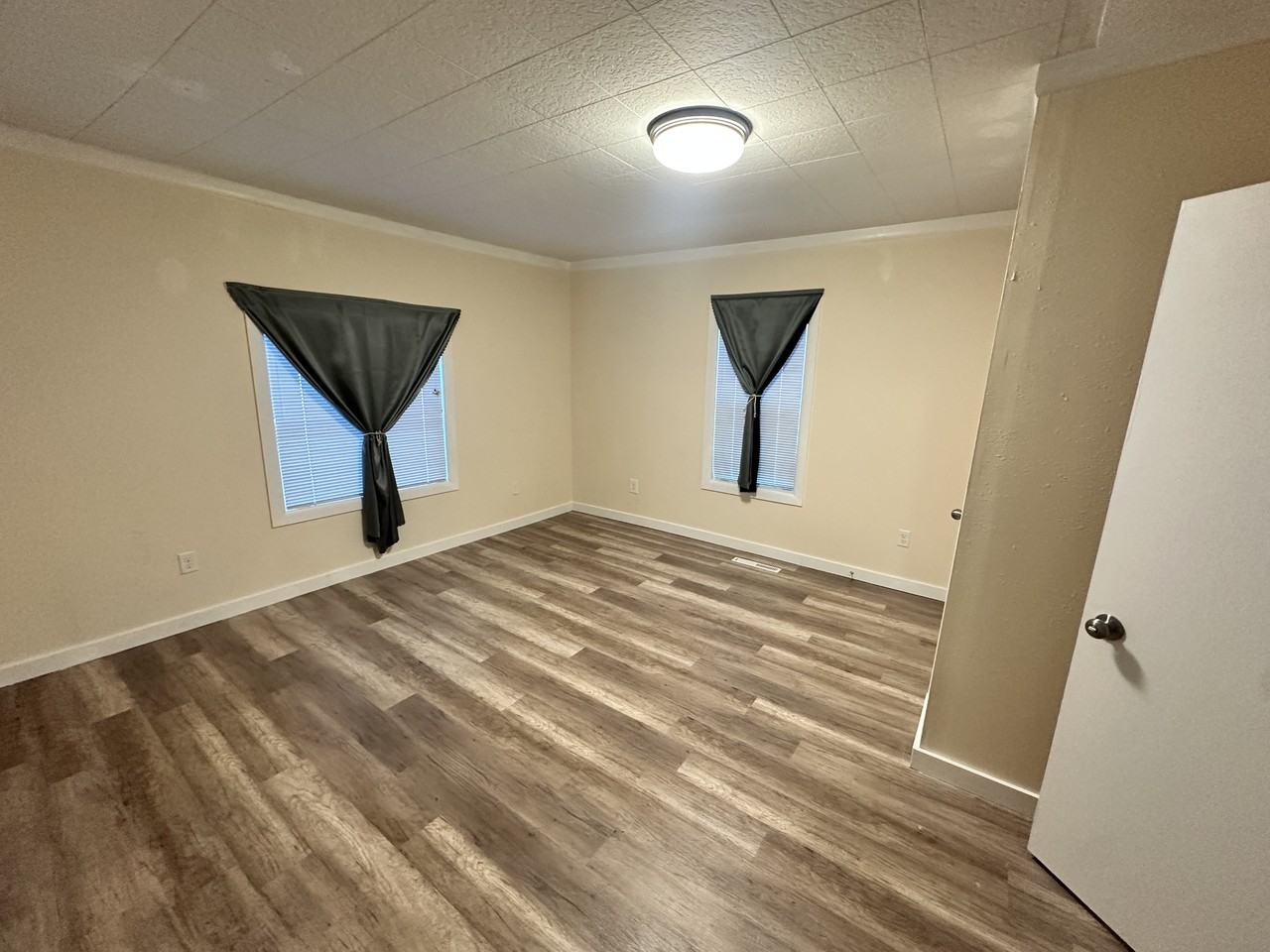 1105 3rd St #1105 - Photo 3 of 7