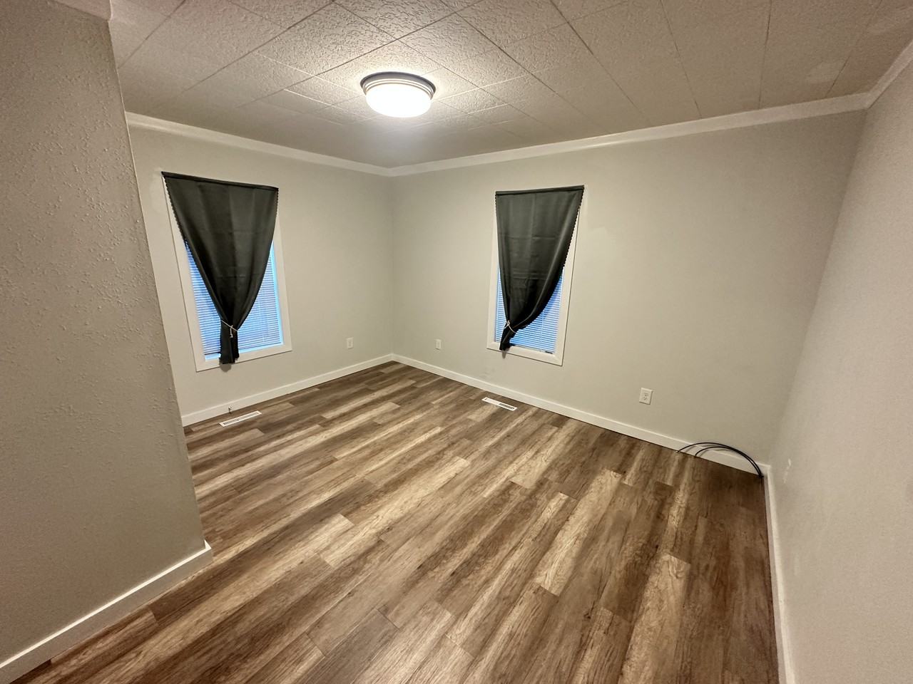 1105 3rd St #1105 - Photo 4 of 7